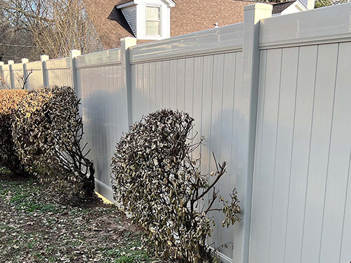 residential fencing contractor in Jackson Tennessee