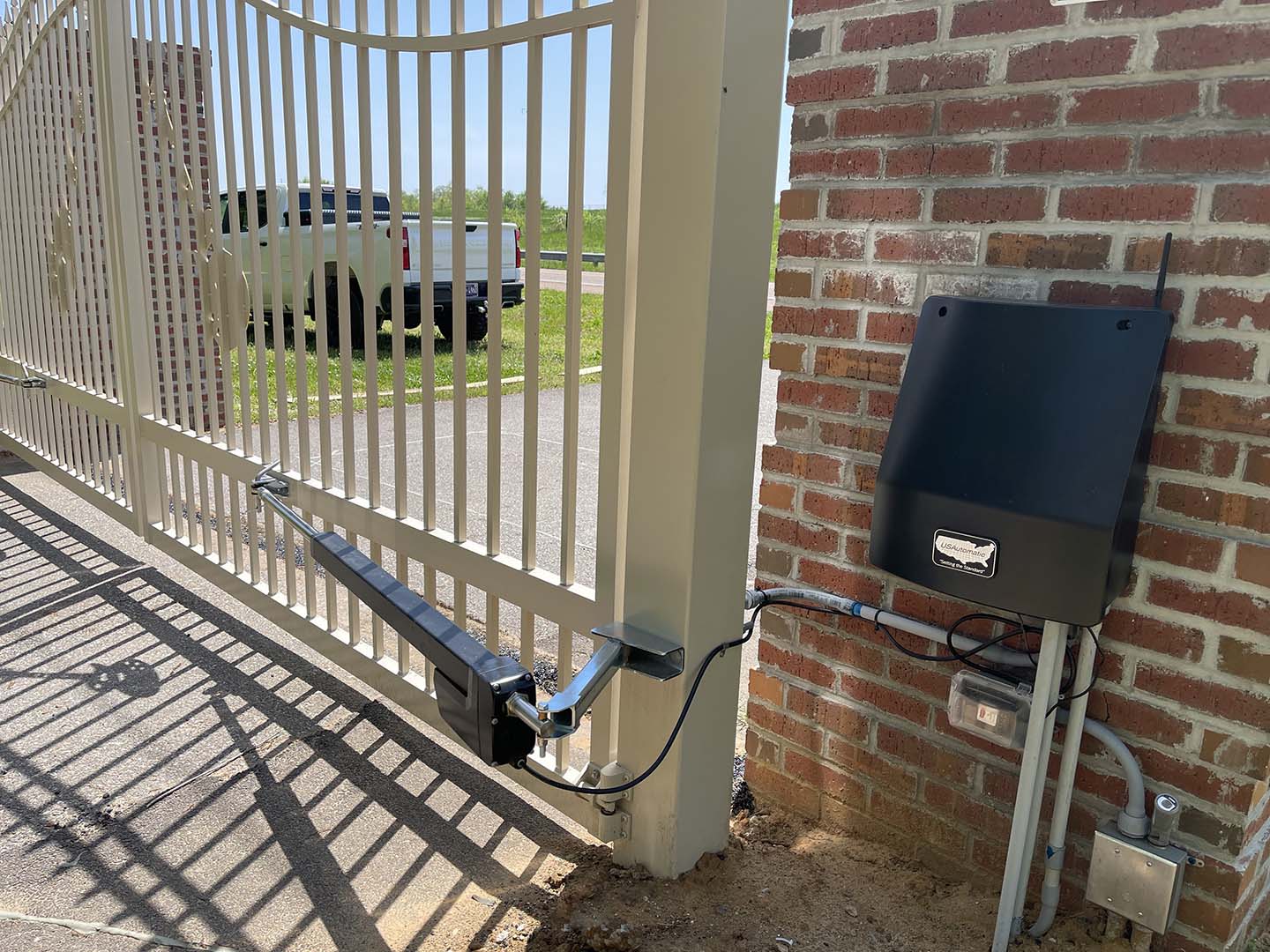 Custom Automated Gates in West Tennessee