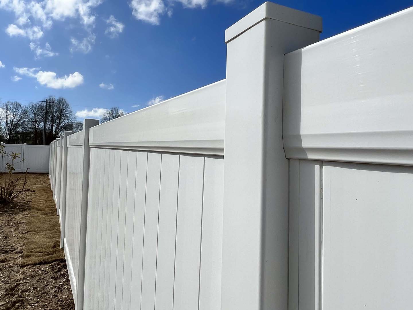 Hector vinyl fence in Jackson Tennessee
