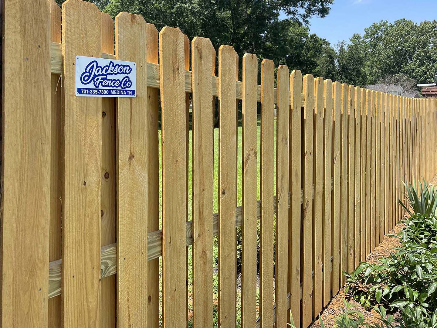  Trenton TN Shadowbox style wood fence